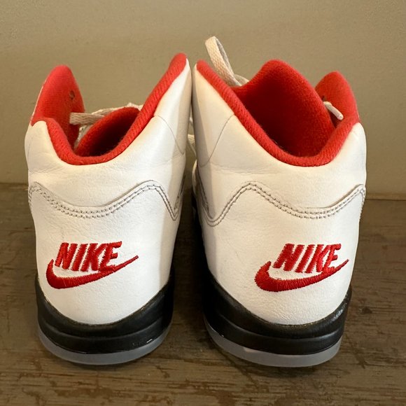 Jordan 5 Retro Fire Red Silver Tongue (2020) (PS) 2.5Y - Picture 8 of 8